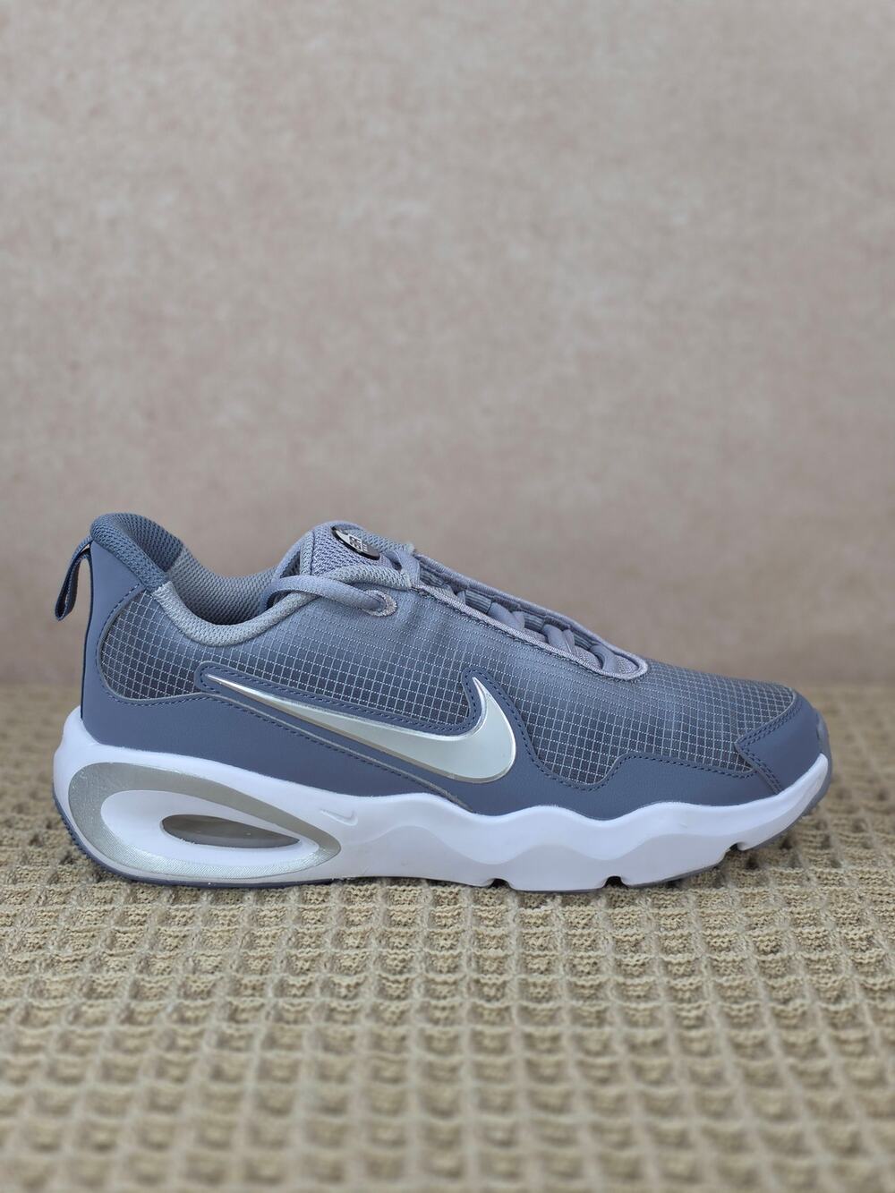 Nike Air Max Nova GS FN4446‑005 Youth 6Y / Women’s 7.5 Grey Silver – Brand New
